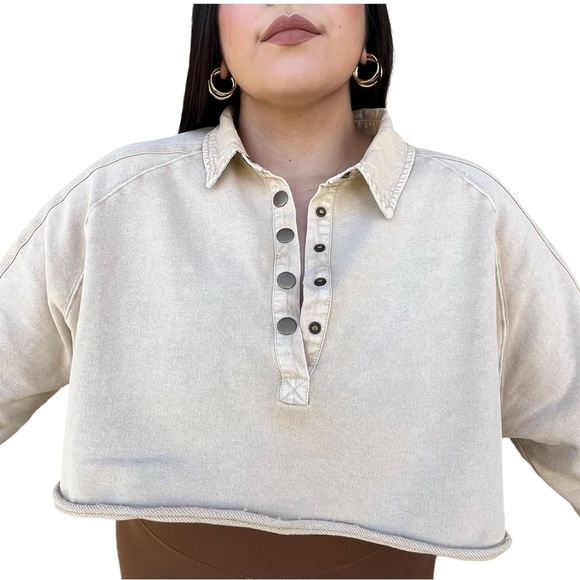 Cream Snap Sweatshirt Cropped Button-Up | Size Large - Picture 2 of 8
